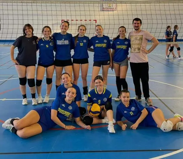M18 Féminines 1 — photo 1 sur 1